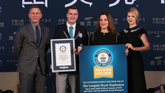 007-spectre-explosion-certificate-presentation-main_tcm25-405425-405466