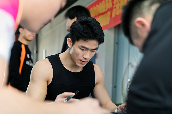 qianzhaolong-preparing-for-the-record-attempt