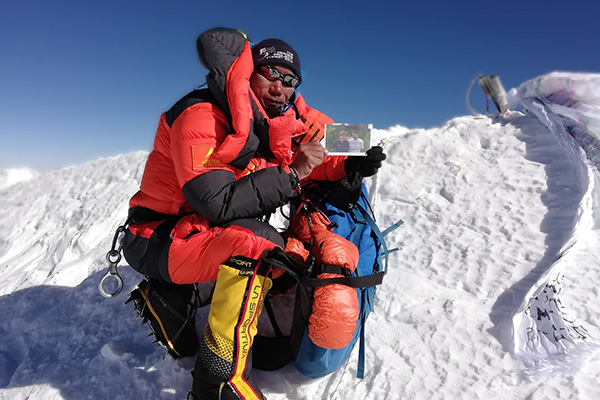 Kami Rita Sherpa on mountain