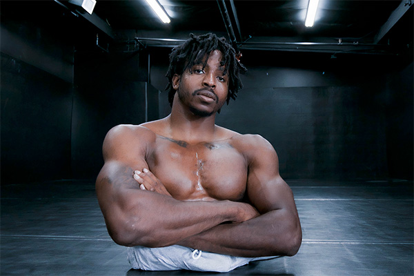 Zion Clark arms crossed