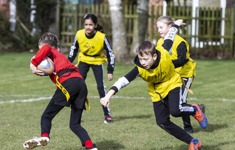 Most participants in a touch/mini/tag rugby exhibition match | 吉尼斯世界纪录